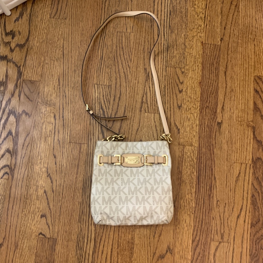 Michael Kors Hamilton Vanilla Crossbody